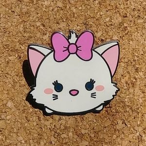Disney Pin of Marie tsum tsum.